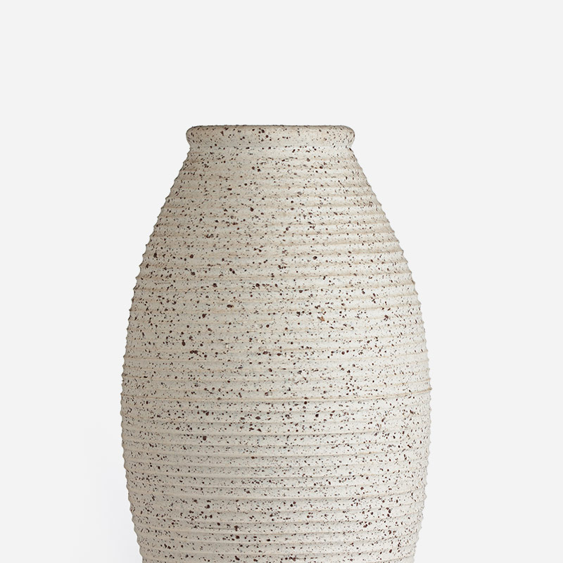 Pottery Vase - Image 3